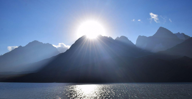 Brilliant sunshine Laspur Trek