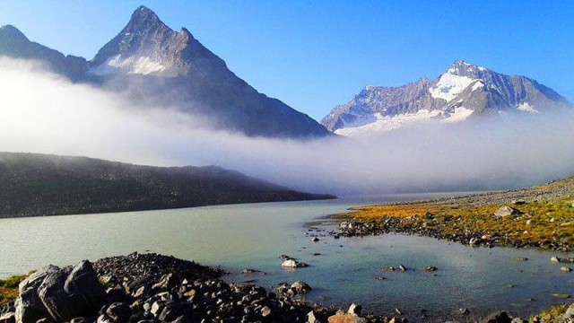 Mountain vistas Laspur trek