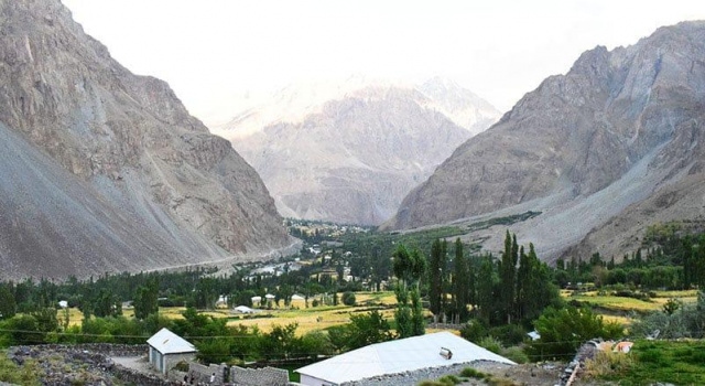 Village and mountains Laspur Trek