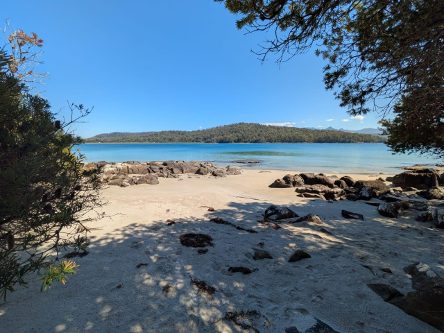 Recherche Bay Cockle Creek Helen Cushing