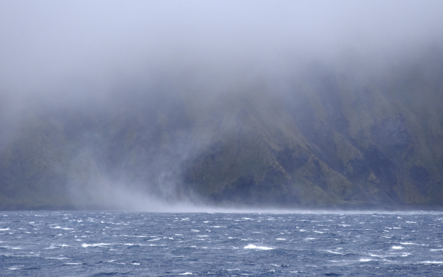 Macquarie storm 08598