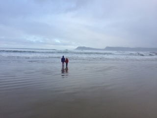 Children pn bruny beach