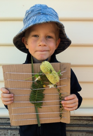 Natureplayweaving