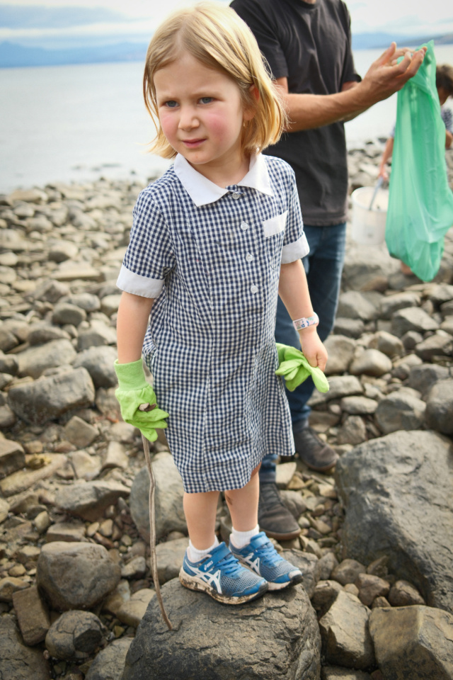 Supergroms cleaning girl on Bruny
