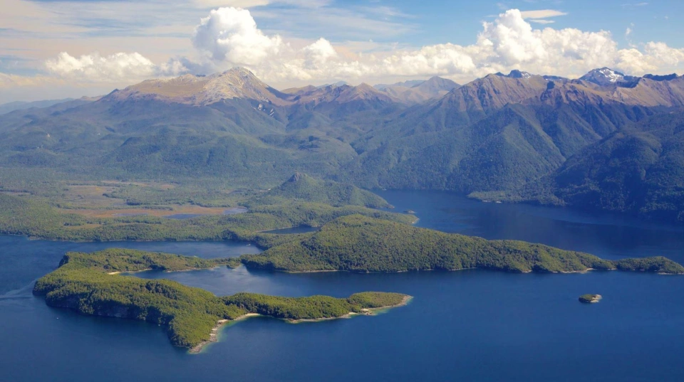 Lake Manapouri