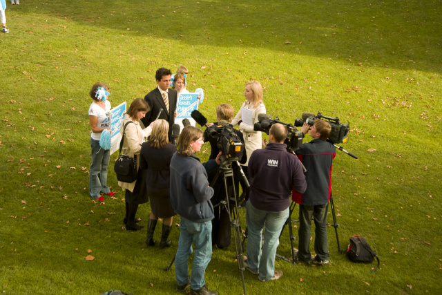 Paul Oosting ANZ Campaign 23 May2008 Michael Thomsen