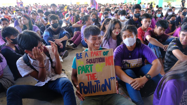 Students for Earth Raz Salvarita