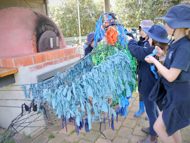 Sculpture making on Bruny